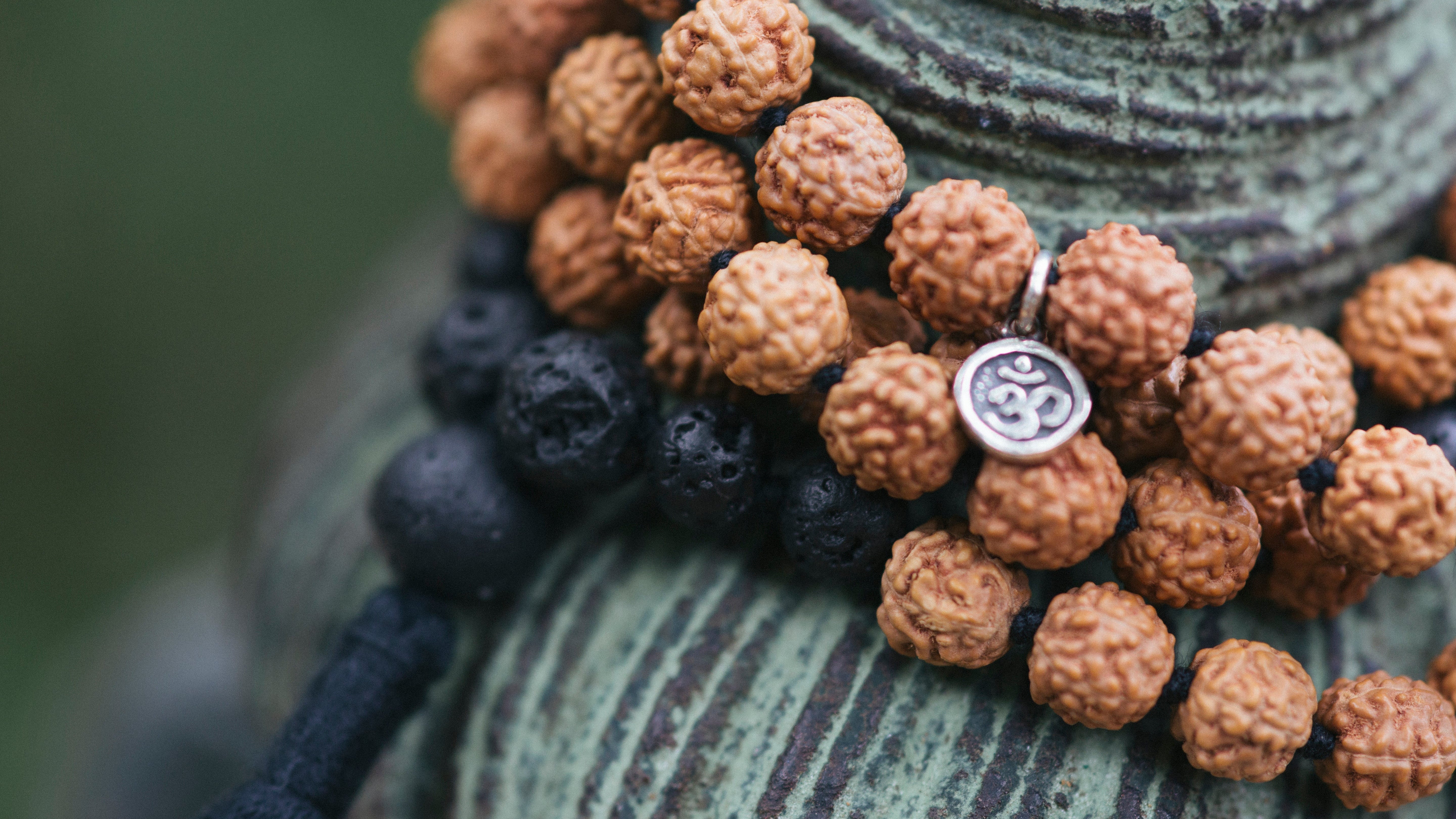 Rudraksha and Their Mukhi: A Simple Guide