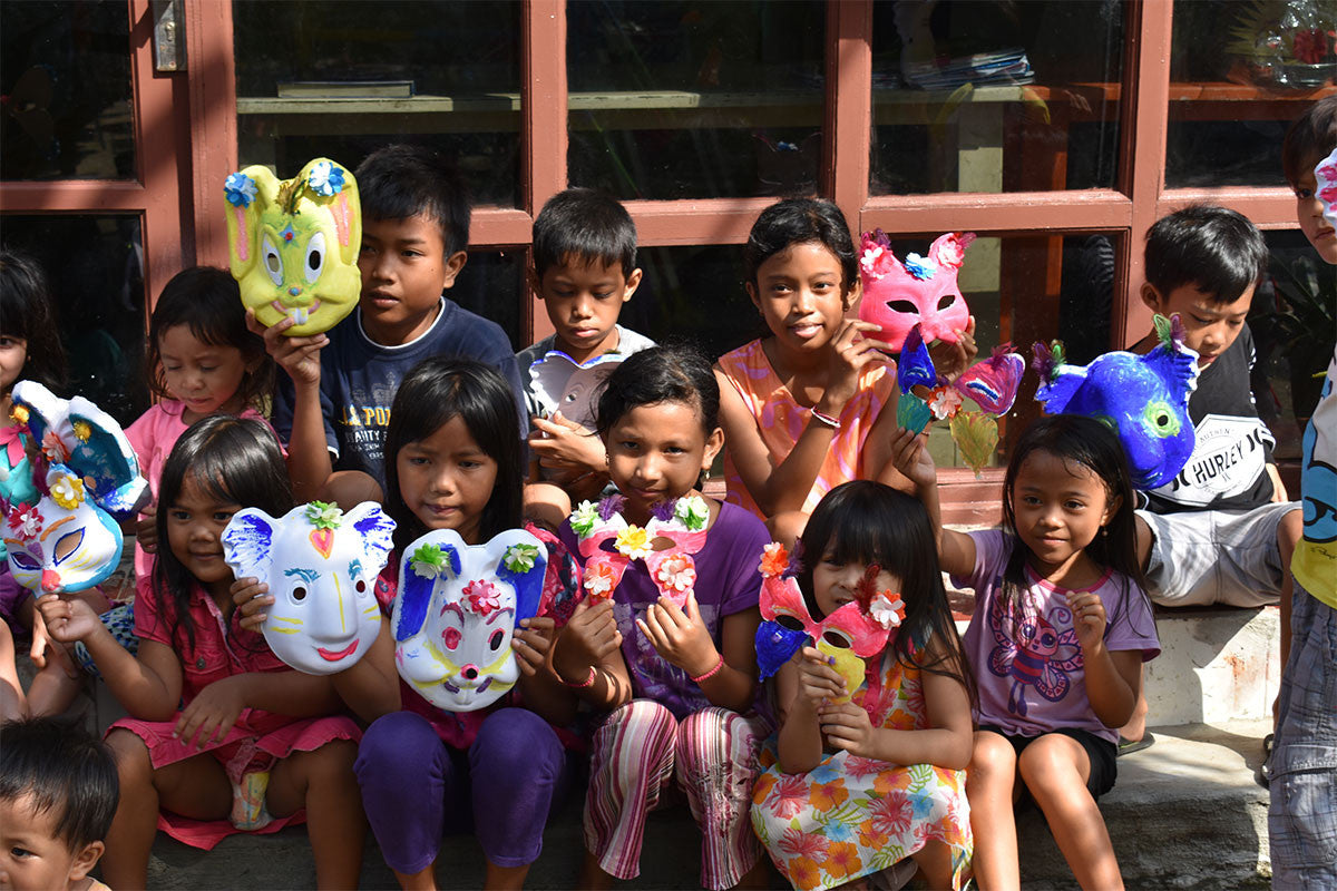 Sharing Love For Christmas With Bali Street Kids
