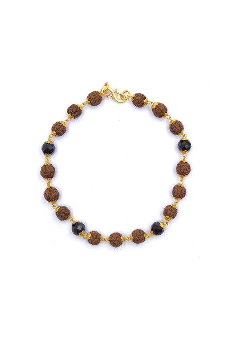 Fine Gold Bracelet with Garnet